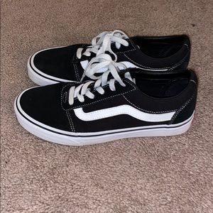 Black Vans shoes